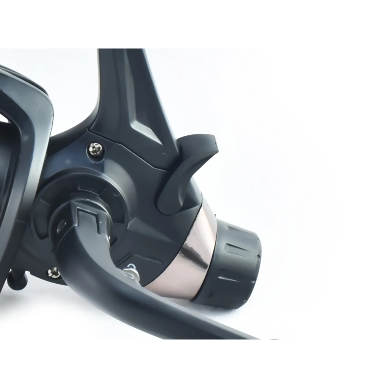 Kołowrotek fl da4000 z wolnym biegiem