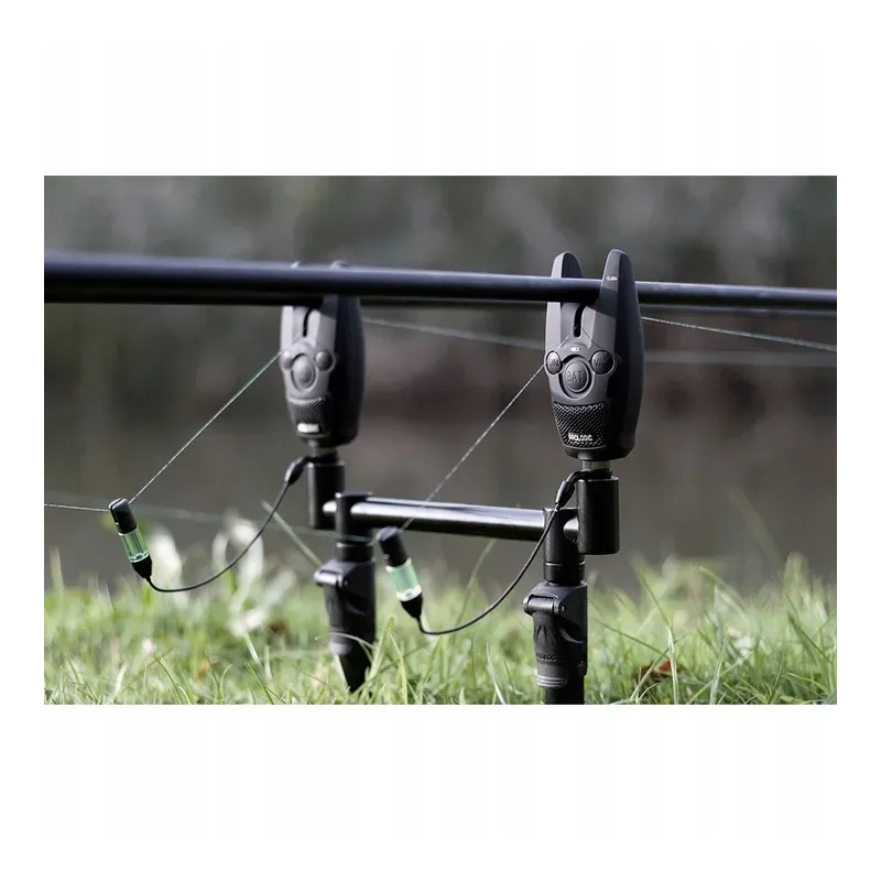 Zestaw sygnalizatorów brań z centralka Prologic BAT 4+1